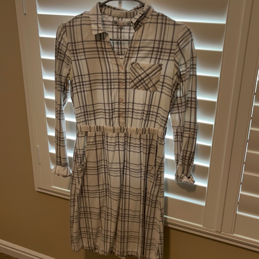 This is a Downeast dress size XS
